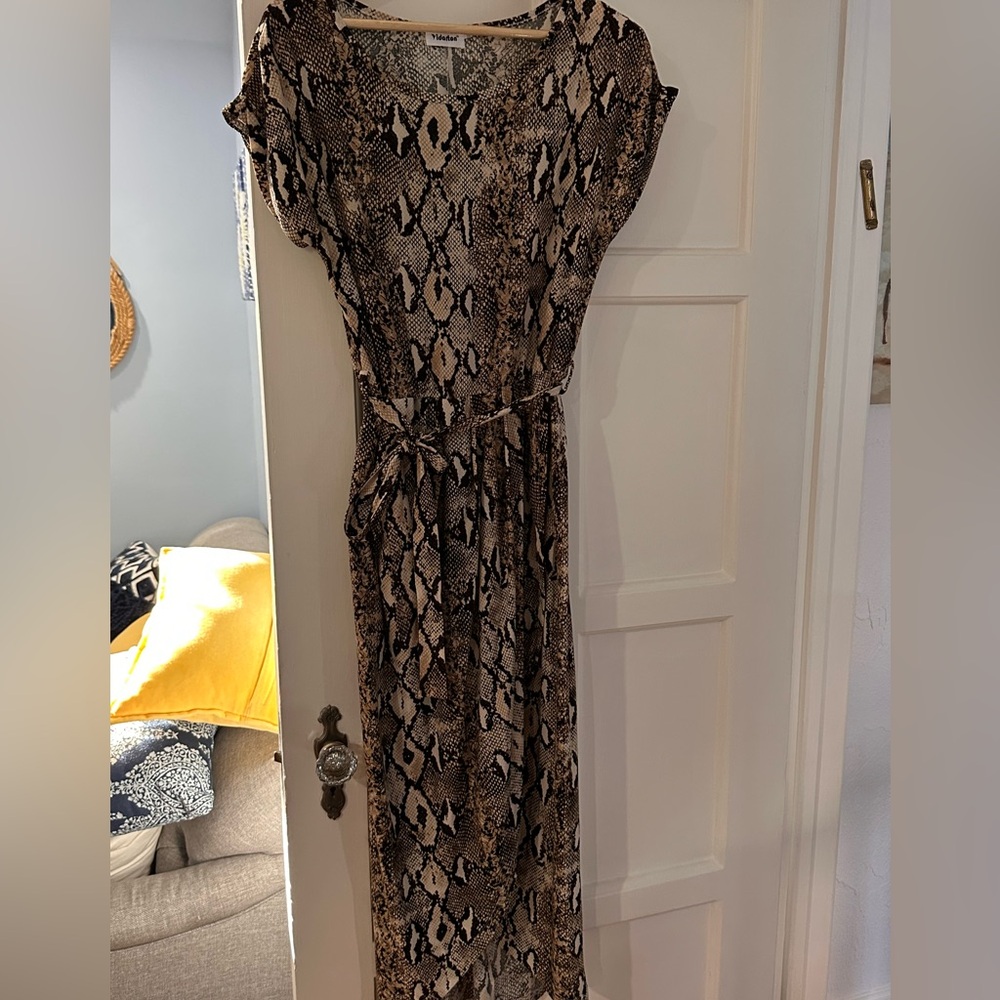 NWOT SNAKESKIN print jersey midi  dress with faux wrap front. A beach must!